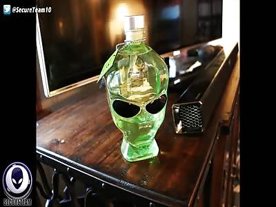 Alien Ships On The Moons Far Side! UFOs Over Chicago & More