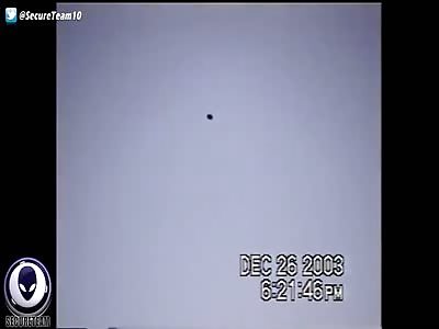 Saucer UFO Stuns Family! Alien Landing In Africa, Mars Machine & More