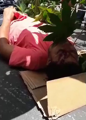 Entire Hood Gathers to Enjoy a View of a Dying Guy