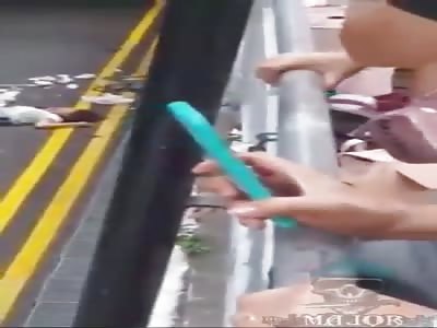 SINGAPORE OVERSEAS FILIPINO WORKERS HIT A SUV CAR... 2 GIRLS DEAD AND 4 GIRLS INJURED