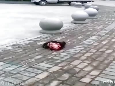 a head of a lost woman in the street