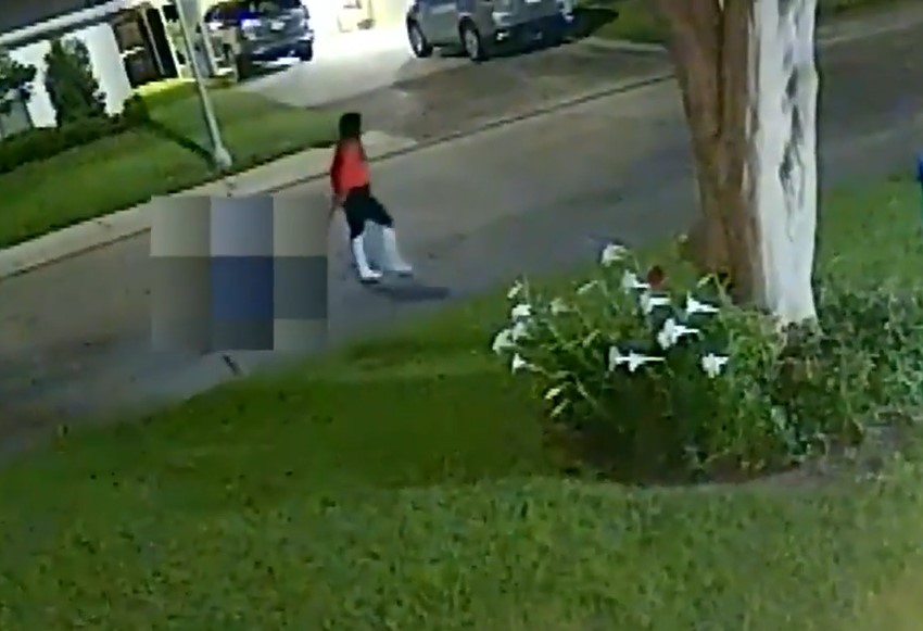 Woman Kills Little Girl Then Leaves Her on Mothers Lawn in a Bag