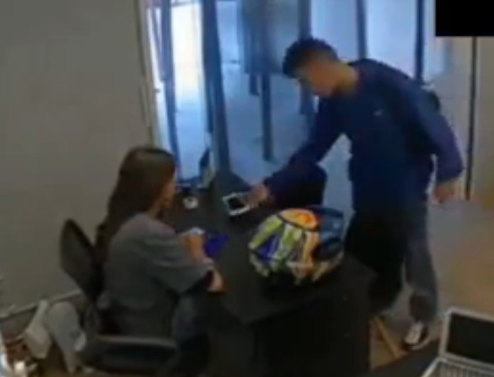 Pretty Girl Lucky to be Alive After Robber's Gun Jams!