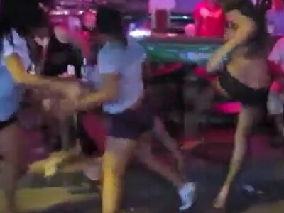 WOW: American Tourist vs. Thai Hookers