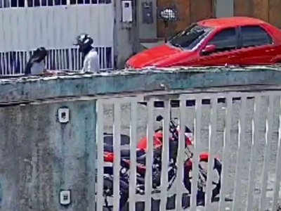 Thug Robbing Female gets Brutal INSTANT Karma