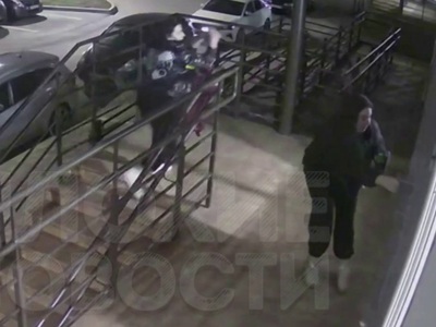 A Masturbating Maniac is on the Loose in Russia.  Here he Footage of HIm Chasing Down 2 Girls