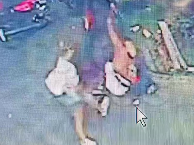 Schoolgirl in Venezuela Kills a Man w/ a Bottle and Comes Back for More