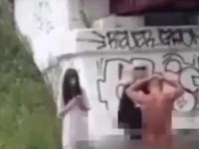 2 Women get Free Homeless Crazy Stripper and LIKE It!