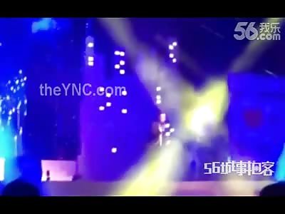 Singer Dies On Stage While Performing to Thousands of Fans