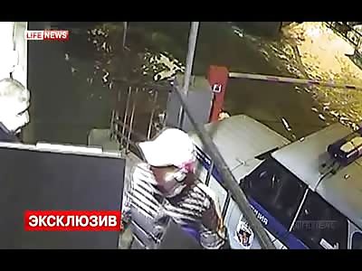 Deranged Man Attacks Police Officers with a Knife is Promptly Shot Dead