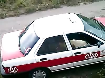 Happy Taxi Driver Gets a Fuck Instead of Payment But He's Not Complaining 