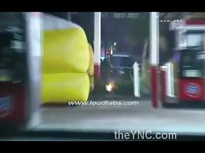 Watch the Fatal Moment This Man Reaches With His Left Hand and Touches a Live Wire .... BOOM