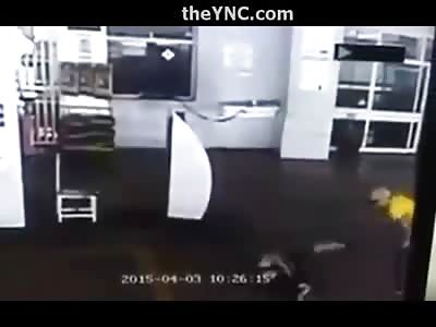 Brutal and Bloody Stabbing Attack Caught on Camera 