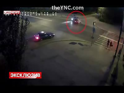 Motorcyclist Flips in the Air after Violent Collision at Intersection 