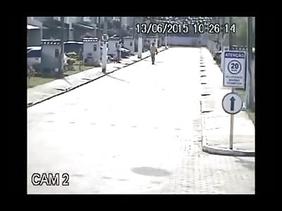 Scumbag Off Dutty Cop Kills Dog w/ Multiple Shots because it Urinate in the Grass