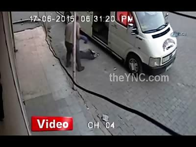 Injured Man Dragged Off Bus Because Driver Didn't Want to Go to Hospital ... The Man Died on the Sidewalk