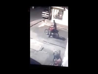 Drunk Man Brutally Stabbed to Death by Thug with Huge Kitchen Knife