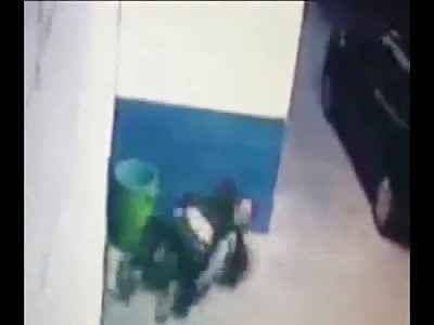 Police Officer is Killed with 2 Bullets while Fighting for His Life on the Ground....