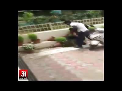 Man is Beaten then Stabbed in the Back with a Butcher Knife