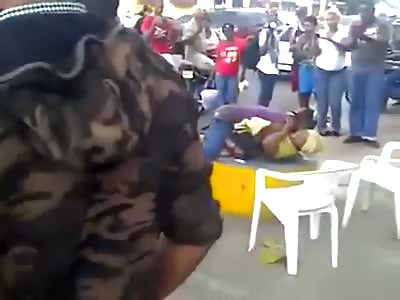 Couple having sex in the street and everybody filming