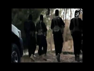 New Execution by ISIS of 4 Kneeling Men Accused of Spying