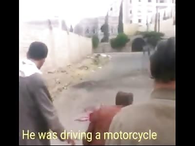 Extraordinary Footage of ISIS Suicide Bomber who's Belt Exploded Before He Hit his Target 