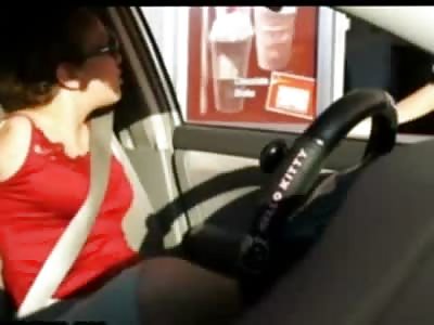 SIMPLY AMAZING: Arm-less Girl Laughs at the World 