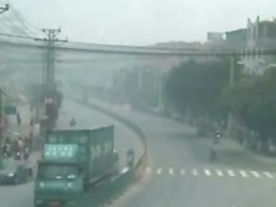 Grisly Death: Man crossing Expressway Run Over and Twisted underneath Truck