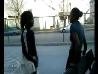 Sad Video of Black Girl who Doesn't Even Want to Fight getting her Ass Kicked  at the Playground