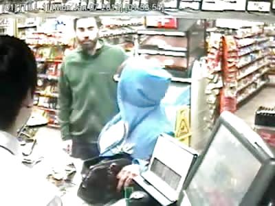 Crazy Black Woman Mace's White Man standing In Line at Convenience Store (Watch Full Video) 