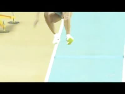 Cameraman gets Distracted on Live TV by Turkish Jumper and her Amazing Ass