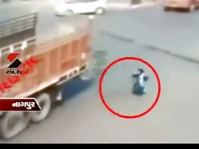 Now This is the 100% Luckiest Woman Ever (WATCH AMAZING VIDEO)