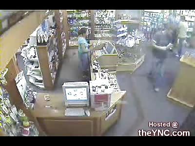 Guard Pummels Thief Trying to Rob His Store