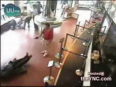 Real Life Vigilante shoots and kills a Bank Robber Point Blank