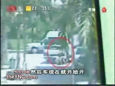 Man kills Himself by sitting in front of a Bus