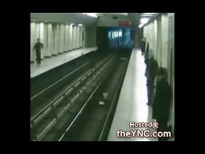 Woman in Turkey jumps in front of a Train to End her Life