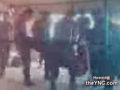 Mexican Police make a Human Pinata out of a Suspect