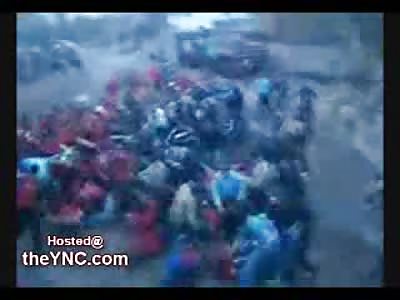 Brutal Rumble: Blue vs Red....Red ends up all over the Dirt