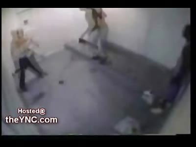 Skinhead in the same Cell with a 6 Foot Black Gangster, Skinhead Loses