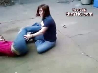 White Trash Mom Stops Fight when her Daughter is Getting her Ass Beat