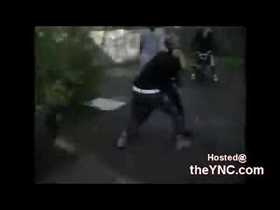 Black Bitch Gives Never Ending Beating to Her Opponent