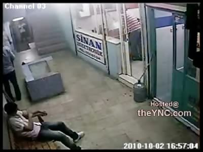 Crazy Fight Ends in Brutal Stabbing 