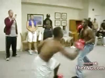 Brutal Quick Left Hand puts Big Man to Sleep in the Boxing Gym