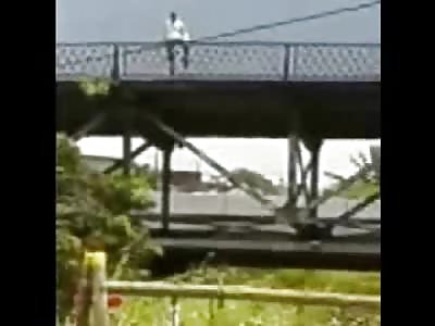 Man in Costa Rica jumps into River and Hits a Big Rock