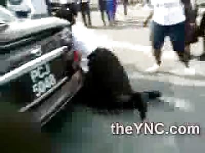 Mother Father and Daughter all Help in Little GIrl School Fight