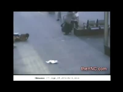 Grop of Muslim Women Attack White Man and his GF at Taxi Stop (Judgelets rthem go because theyrenot used to being Drunk cause of Religion)