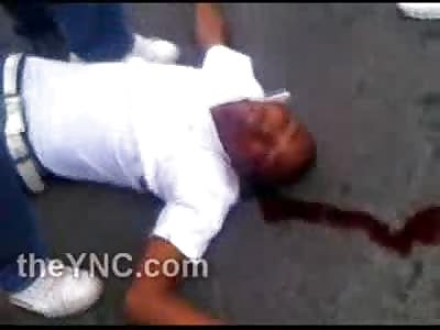 Man Dies With a Smile Looking at Hot Girls Ass......Ass in Beginning of Video..LOL