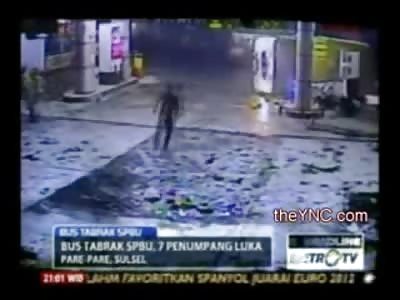 Gas Station turns into a Bus Stop very Quickly