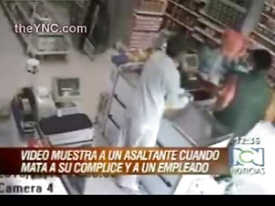 Idiot Man Shoots his Friend During Robbery