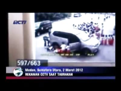 Teacher runs over the Entire Kindergarten Class with her Mini Van 